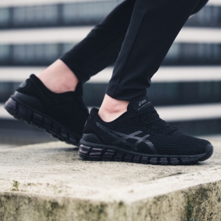 Asics quantum 2025 360 shift noir